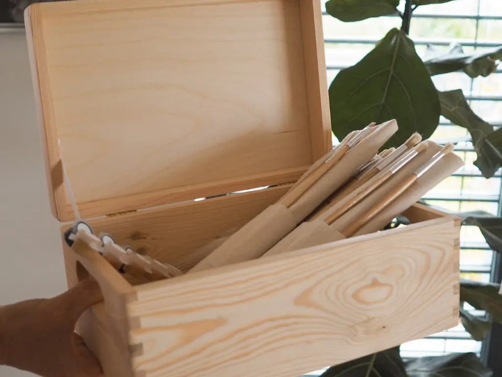 ČistéDrevo Drevený box s vekom 30 x 20 x 14 cm