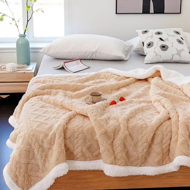 Hrejivá barančeková deka Homa KOBELA BEIGE