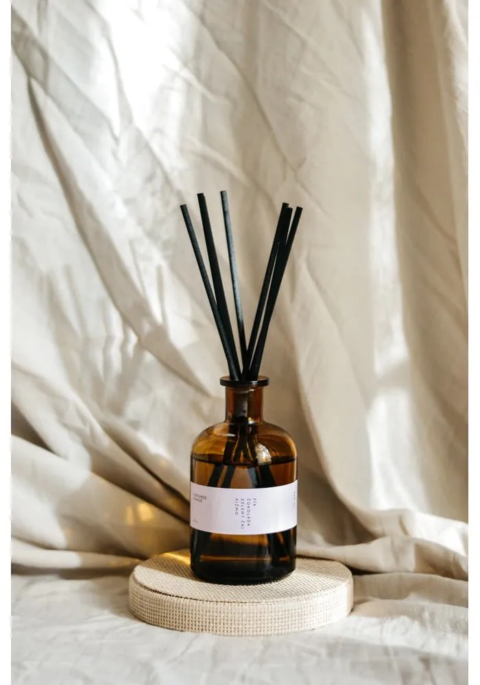 Difuzér #44 Fig, Chocolate and Green Tea – Perfumed Prague