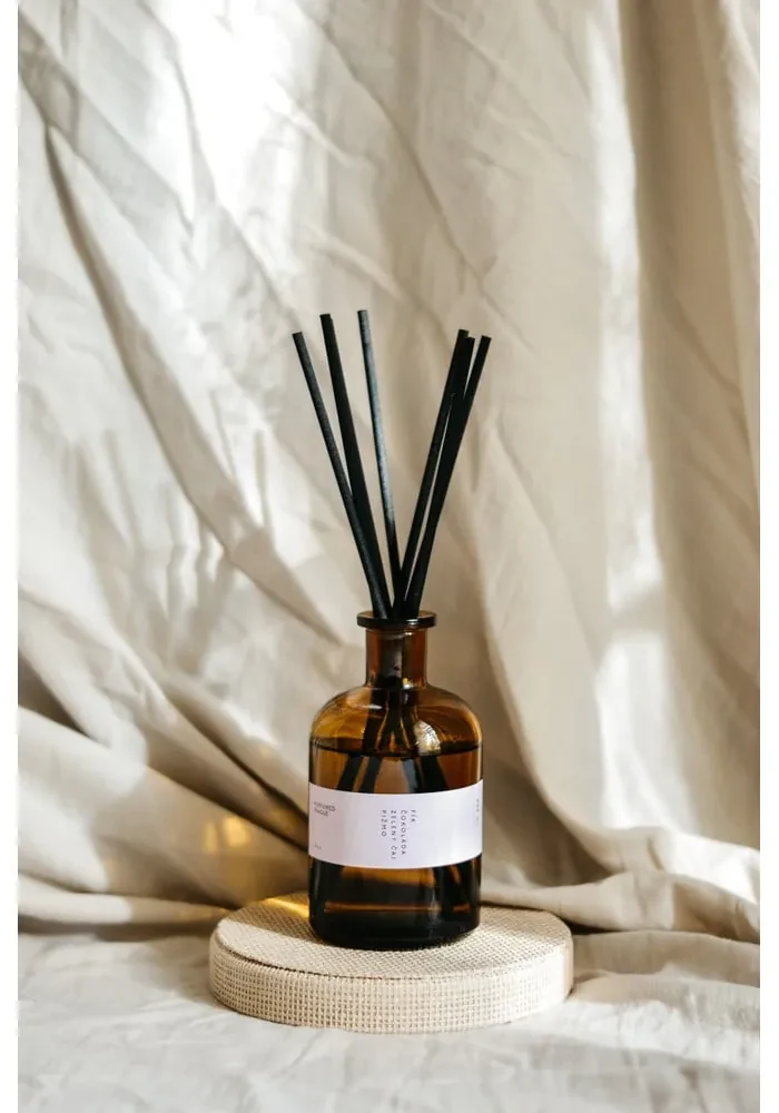 Difuzér #44 Fig, Chocolate and Green Tea – Perfumed Prague