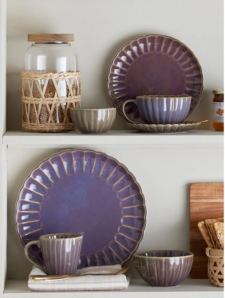 Tmavofialový kameninový tanier ø 27 cm Latina – Bloomingville