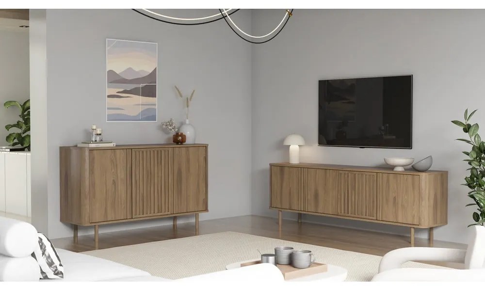 Komoda v dekore duba v prírodnej farbe 138x80x40 cm Salma – Marckeric