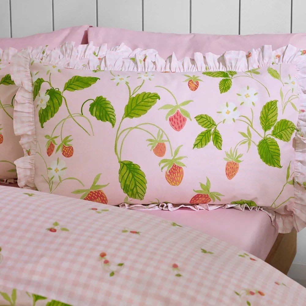 Ružové obliečky na jednolôžko 135x200 cm Strawberry Frills – Catherine Lansfield