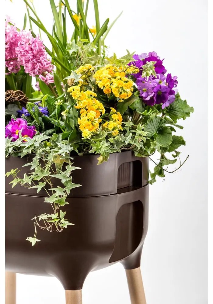 Plastová samozavlažovacia pestovateľská nádoba Urbalive – Plastia