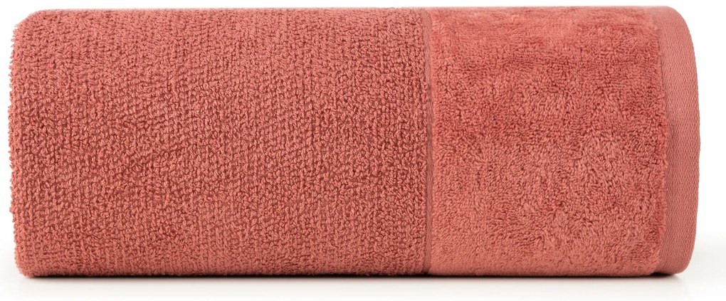 BAVLNENÝ UTERÁK LUCY 50X90 CM TEHLOVÁ