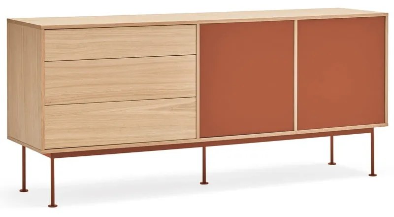 Tehlovočervená komoda v dubovom dekore Teulat Yoko, šírka 180 cm