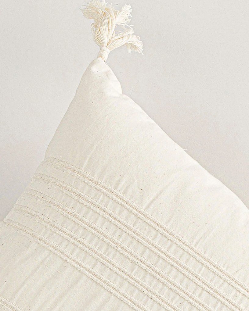 Obliečka na vankúš Linea Nordic Tassel 45x45 cm