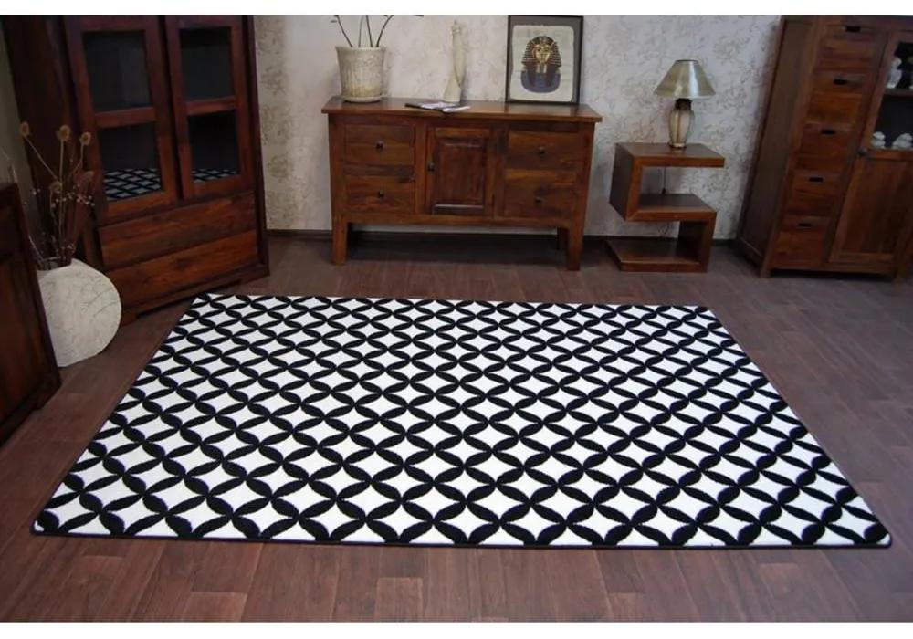 Kusový koberec Karo čierny 160x220cm