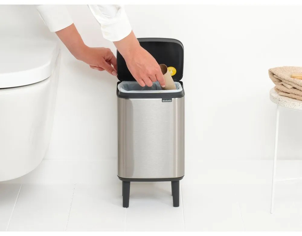 Oceľový odpadkový kôš v matne striebornej farbe 4 l Bo Hi – Brabantia