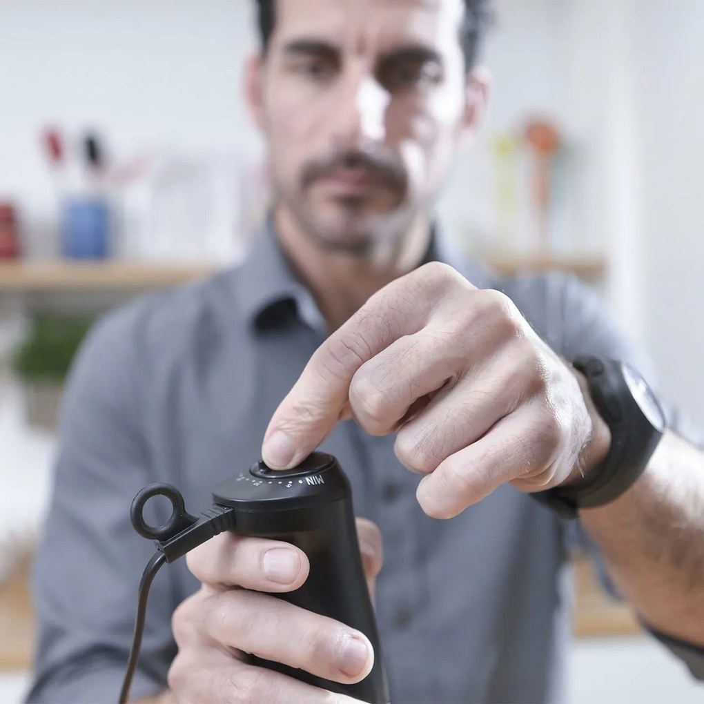 Black+Decker BXHBA1200E Tyčový mixér