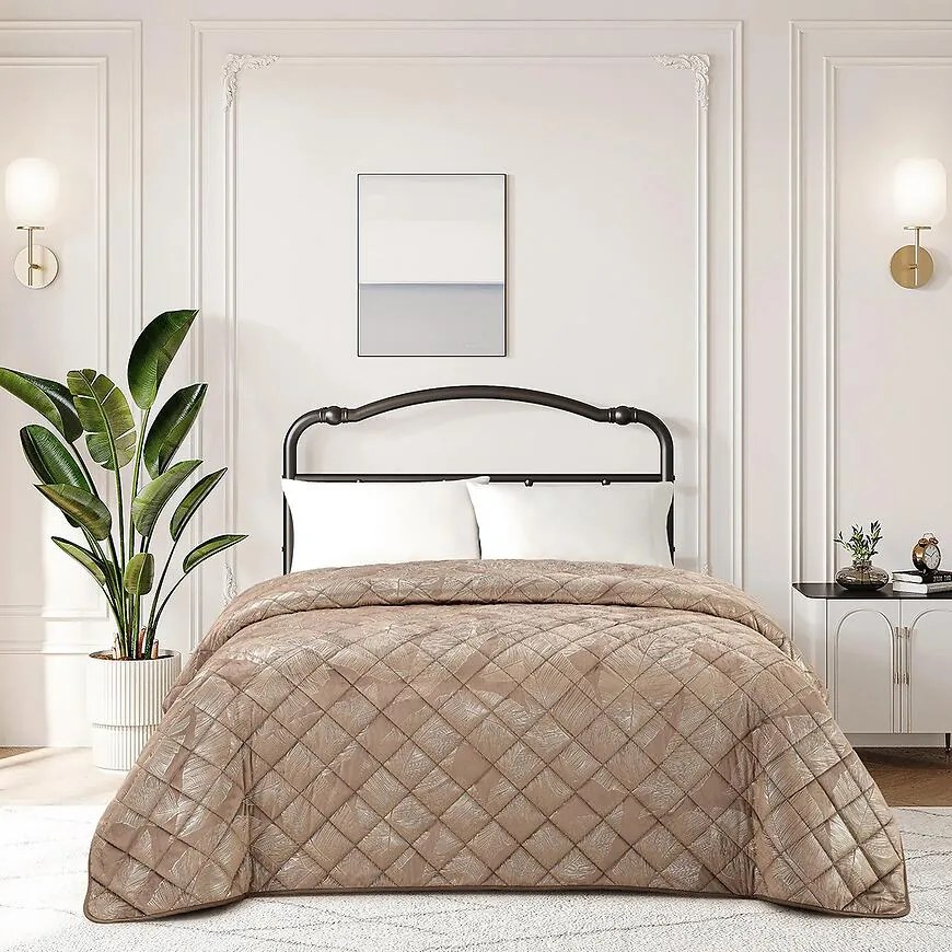 Prikrývka na posteľ Klaudia RQ-198 220x250 cm hnedá