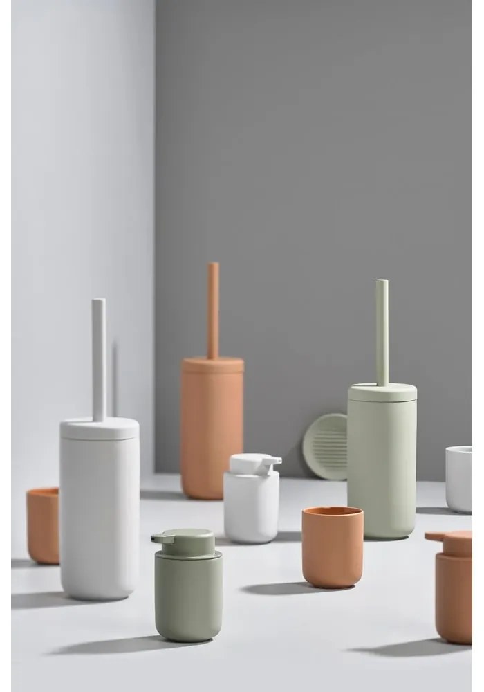 Svetlosivá toaletná kefa z kameniny Zone Soft Grey