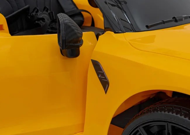 Elektrické autíčko BMW M4 žlté