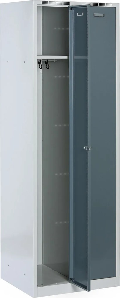 Plechová šatníková skrinka S8 na sokli, 2-dverová, 1800 x 600 x 500 mm, otočný zámok, tmavo sivé dvere