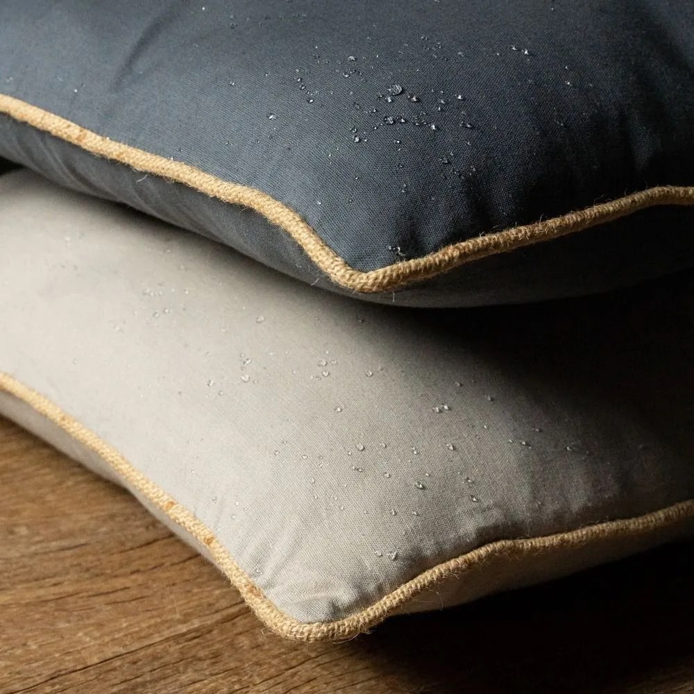 Taupe plátený vankúš s jutovým lemovaním Jutei - 45*15*45 cm