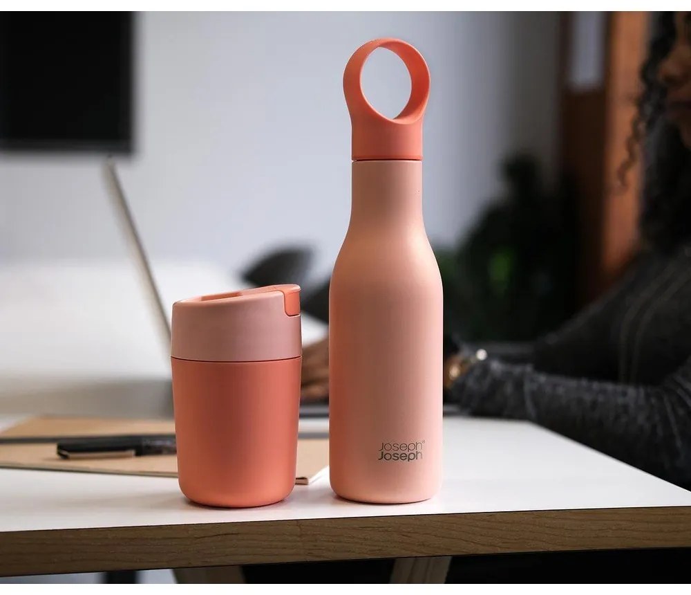 Oranžový cestovný hrnček 450 ml Sipp – Joseph Joseph