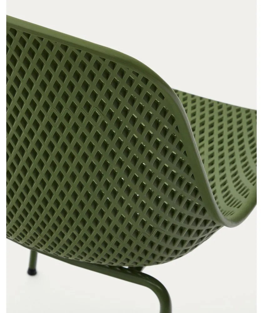 Tmavozelená kovová záhradná stolička Quinby – Kave Home