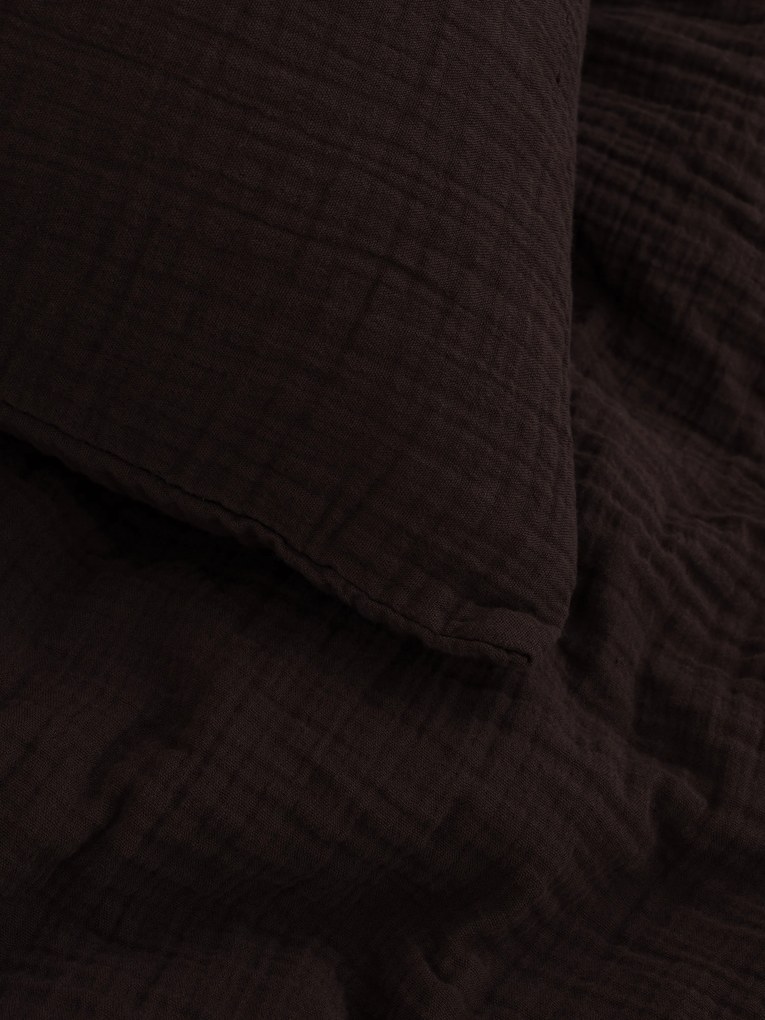 Mušelínová obliečka na vankúš 40 × 60 cm – Alexia tmavo hnedá