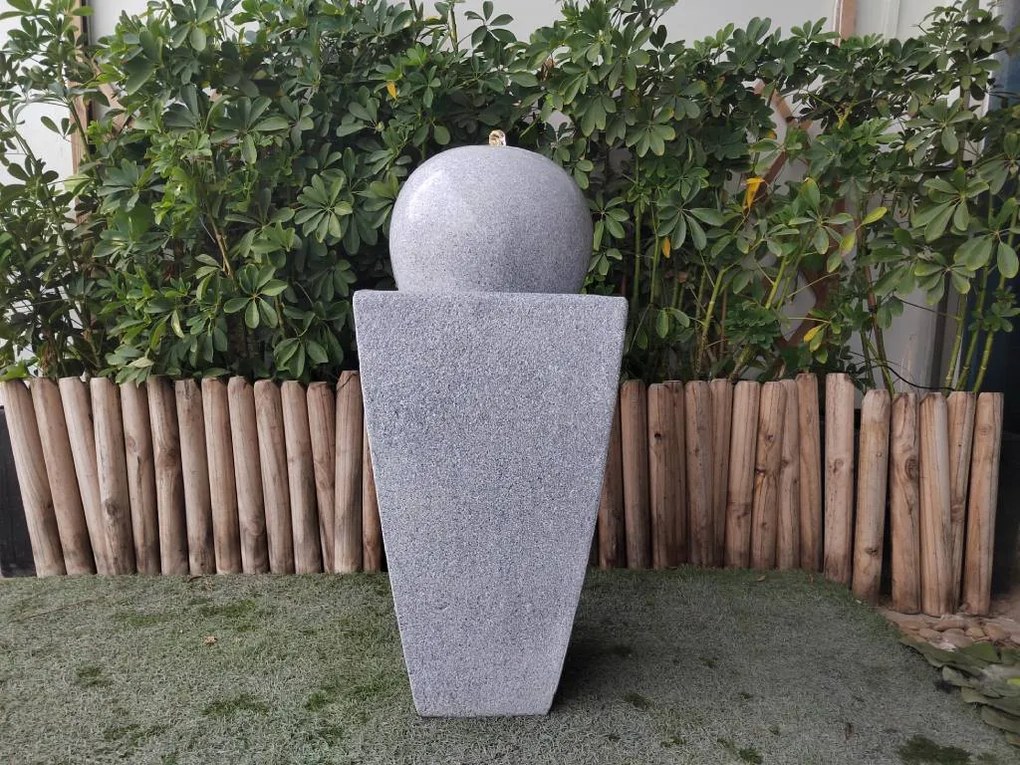 Záhradná fontána BestBerg EF-28 / polyresin / 33 x 33 x 84 cm