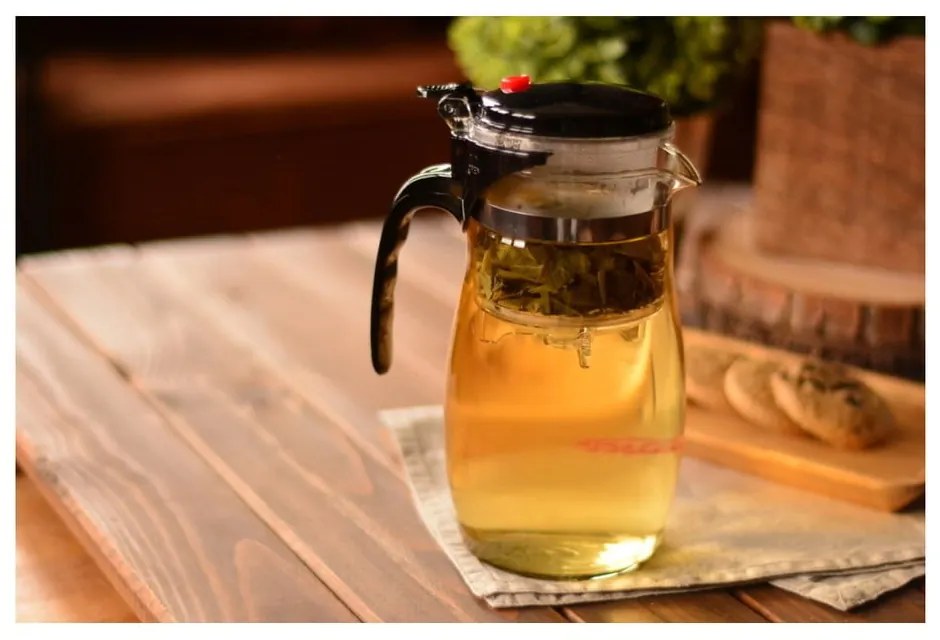 Sklenená kanvica so sitkom Bambum Vogue, 900 ml