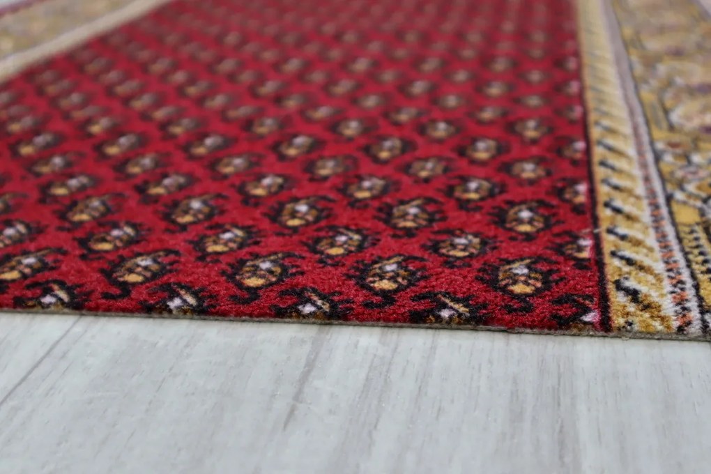 Associated Weavers, AKCIA: 80x80 cm Protišmykový behúň na mieru Inca 11 - obšitý zo všetkých strán, červená, chodba / predsieň