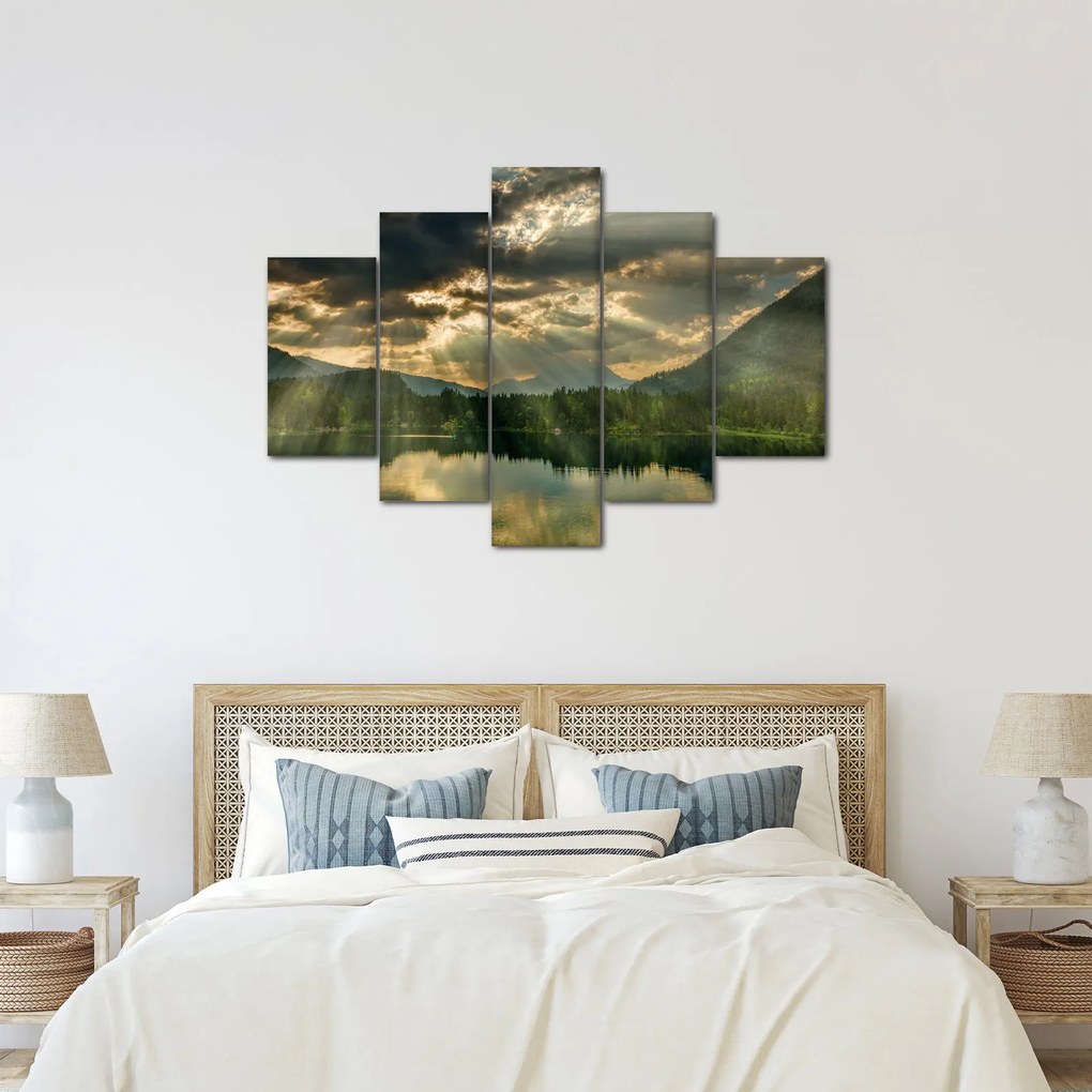 Obraz jazera s presvitajúcim slnkom (150x105 cm)