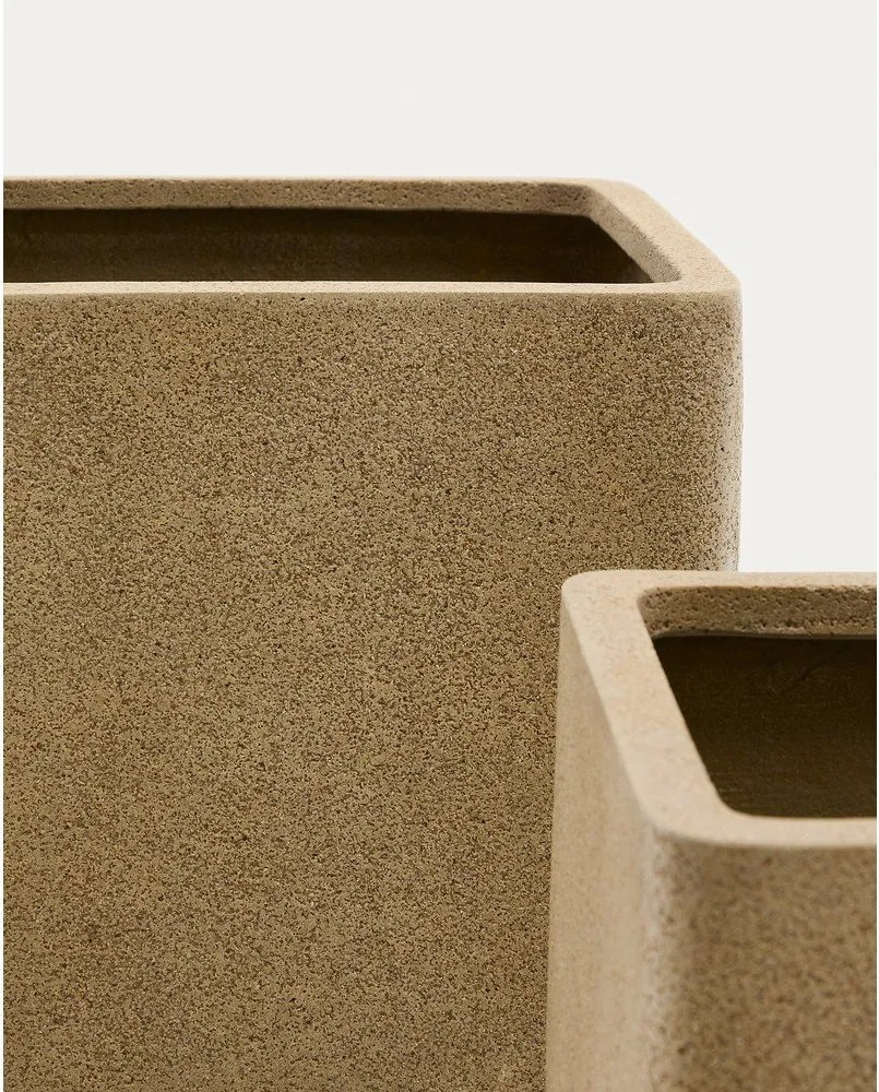 Obaly na kvetináče v súprave 2 ks z umelého kameňa Minoa – Kave Home