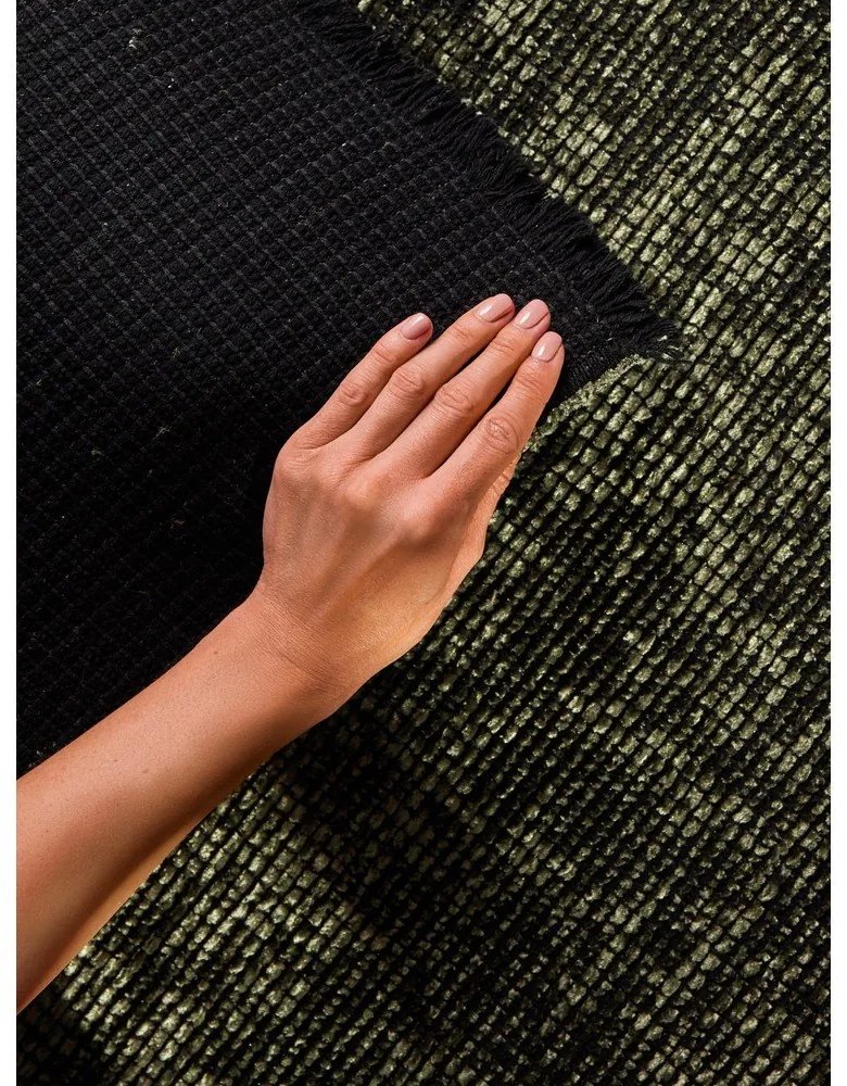 Zelený koberec 80x150 cm Prisma – Elle Decoration