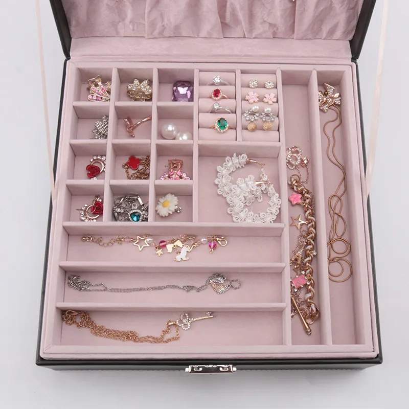 Bezdoteku Šperkovnica Amy čierna