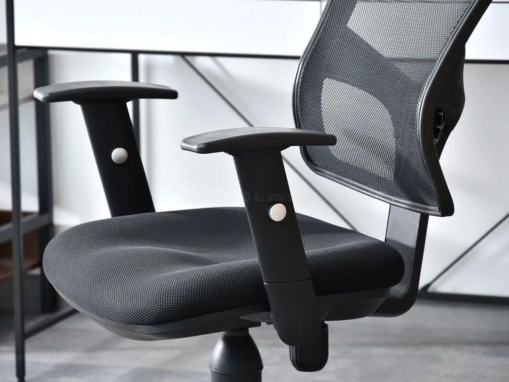 Kreslo Tokjo (čierna). Akcia -19%. Vlastná spoľahlivá doprava až k Vám domov. 1109970