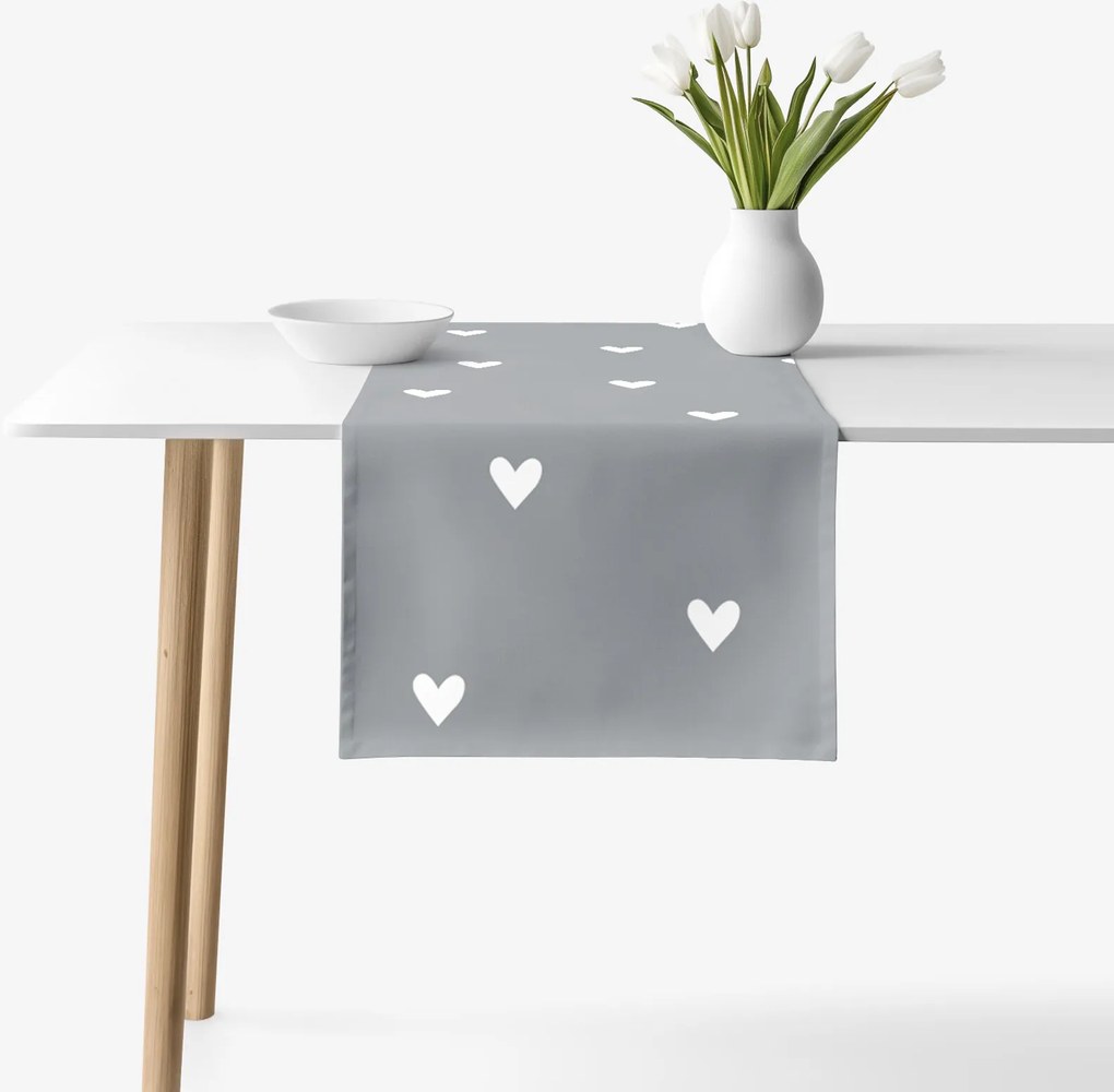 Goldea behúň na stôl 100% bavlnené plátno - srdiečka na sivom 50x160 cm