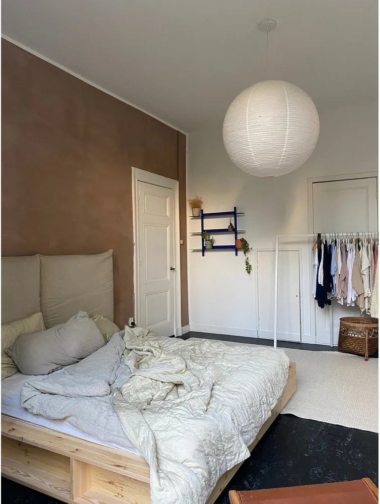 Dvojlôžková posteľ z borovicového dreva s roštom 140x200 cm Ziggy – Karup Design