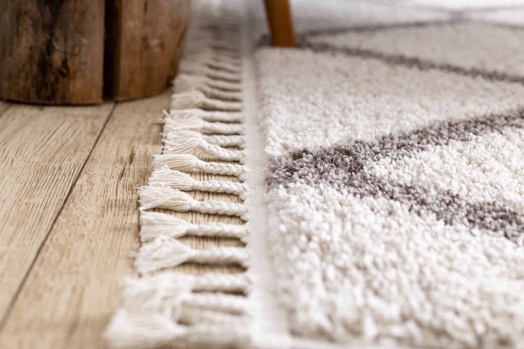 Behúň BERBER TROIK, krémový, strapce