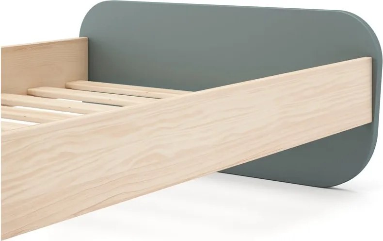 Sivozelená detská posteľ v dekore borovice s roštom 90x190 cm Esteban – Marckeric