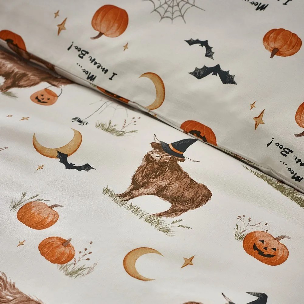Sivobéžové obliečky na jednolôžko 135x200 cm Halloween Highland Cow – Catherine Lansfield