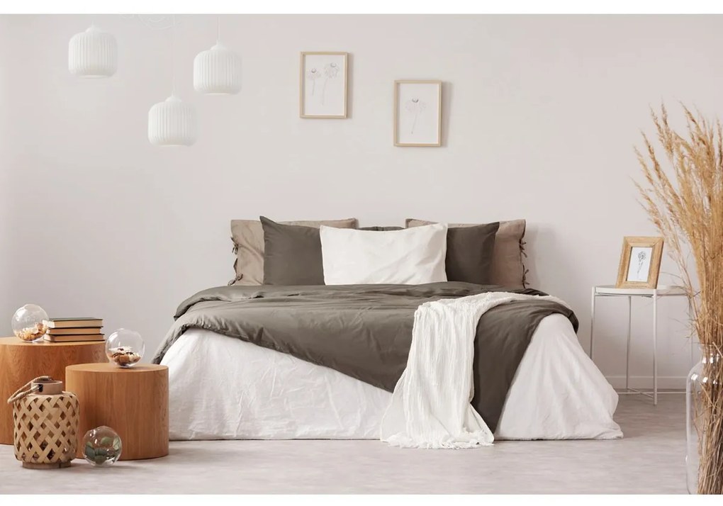 Závesné svietidlo Riffle Spider, 3x biele sklenené tienidlo, w