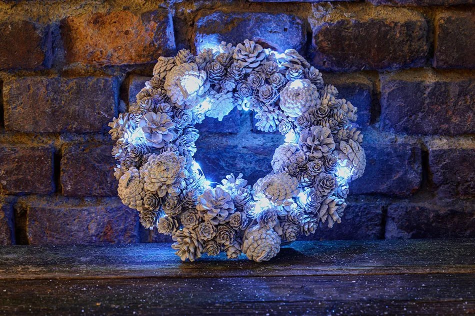 LED dekoratívna reťaz s kvapkami na batérie, ľadovo biela, 5 m