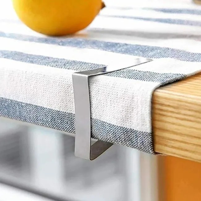 Kovové úchyty na obrus strieborné (8 ks)