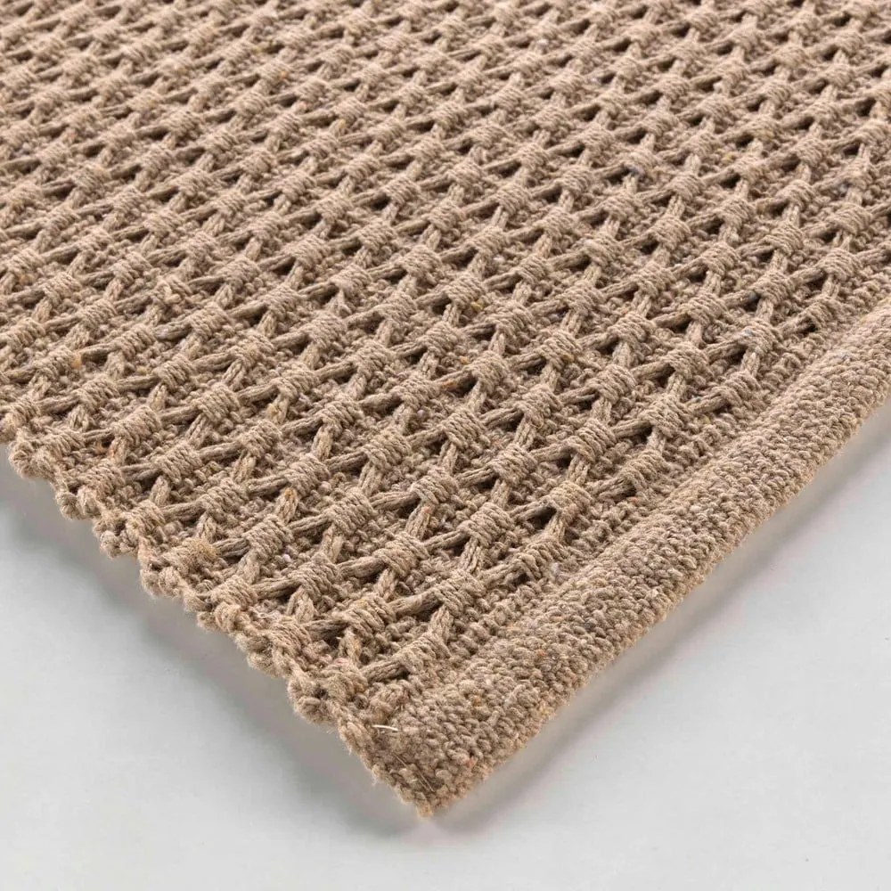 Svetlohnedý prateľný koberec 50x80 cm Alivia – douceur d'intérieur
