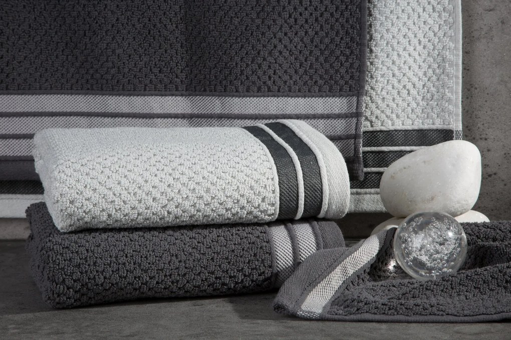 FROTÉ UTERÁK MADLEN 30X50 CM TMAVOZELENÁ