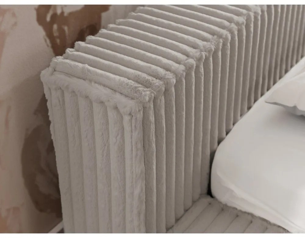 Sivá čalúnená dvojlôžková posteľ s úložným priestorom s roštom 180x200 cm Cloe – Ropez