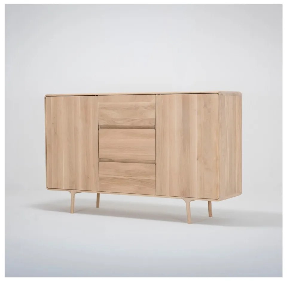 Komoda z masívneho dubového dreva s 3 zásuvkami Gazzda Fawn, šírka 180 cm