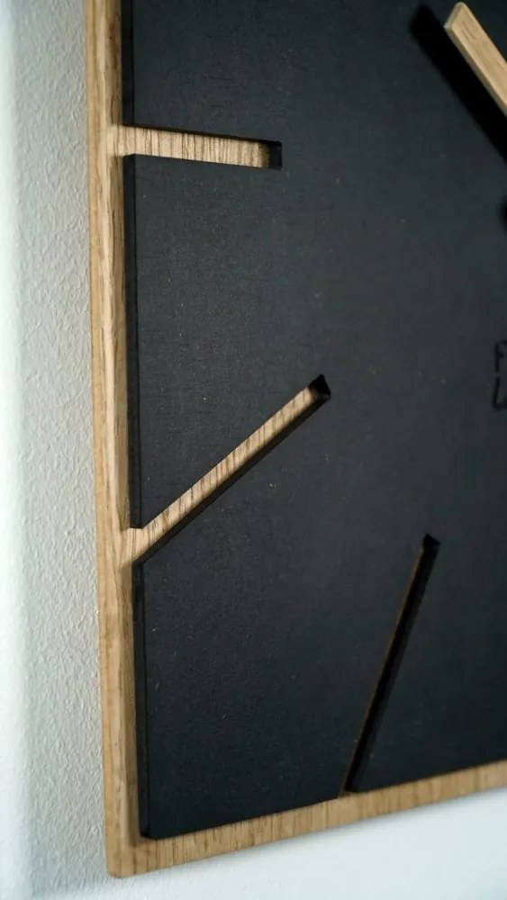 Brilantné nástenné hodiny pre moderný interiér 40 cm