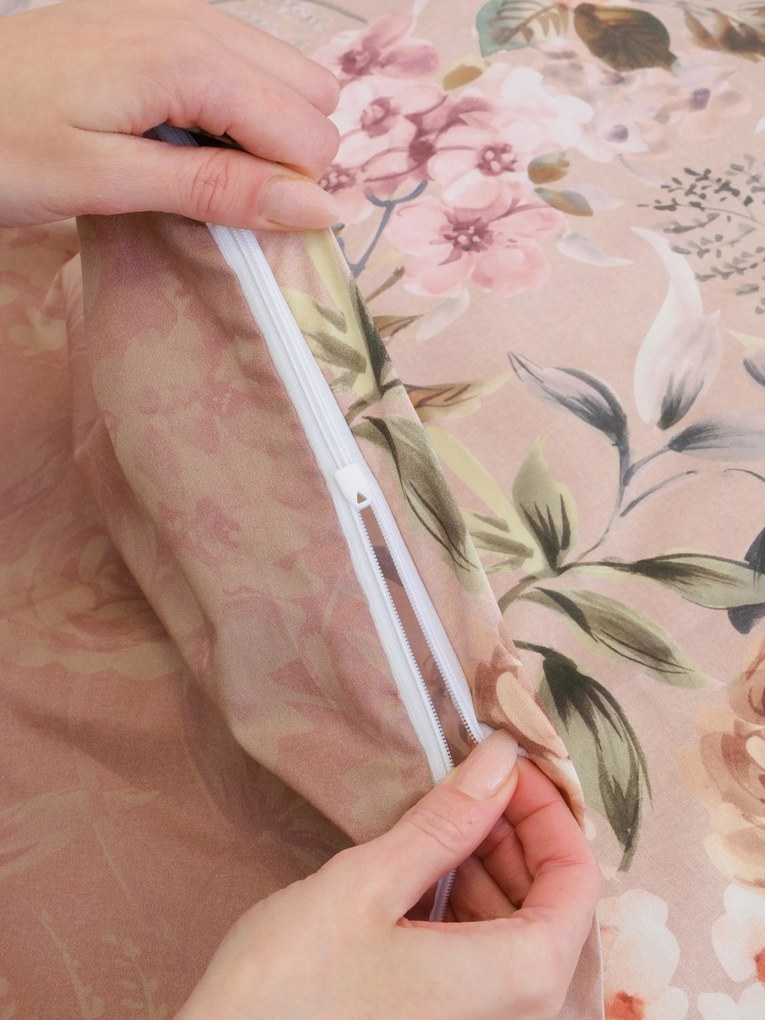 Saténová obliečka na vankúš 40 x 60 cm - Malvína