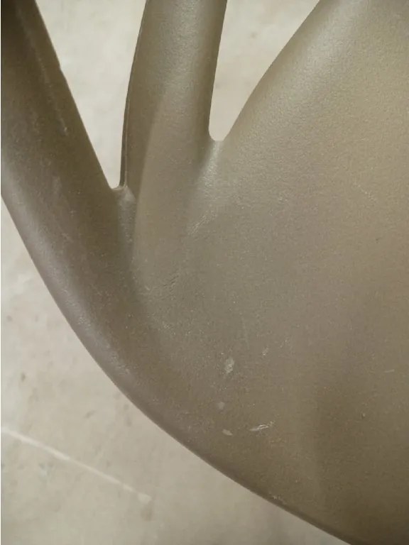 AKCIA Béžová plastová stolička KATO II. akosť