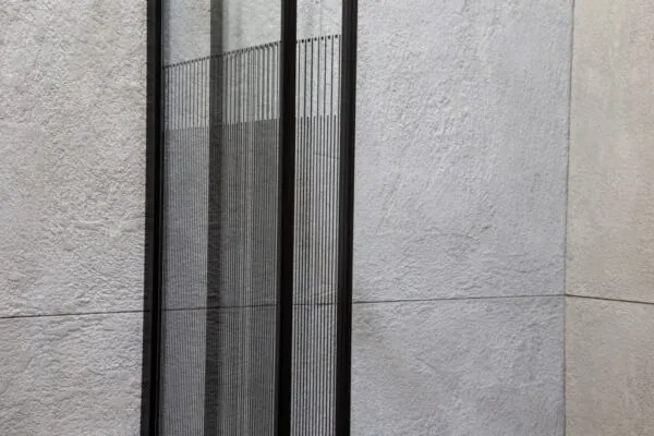 Novoterm Štvrťkruhový sprchový kút NV-Xenia Duo 90x90 čierna/potlač + vanička