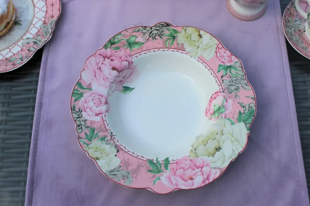 Romantic Rose porcelánový tanier hlboký 23cm