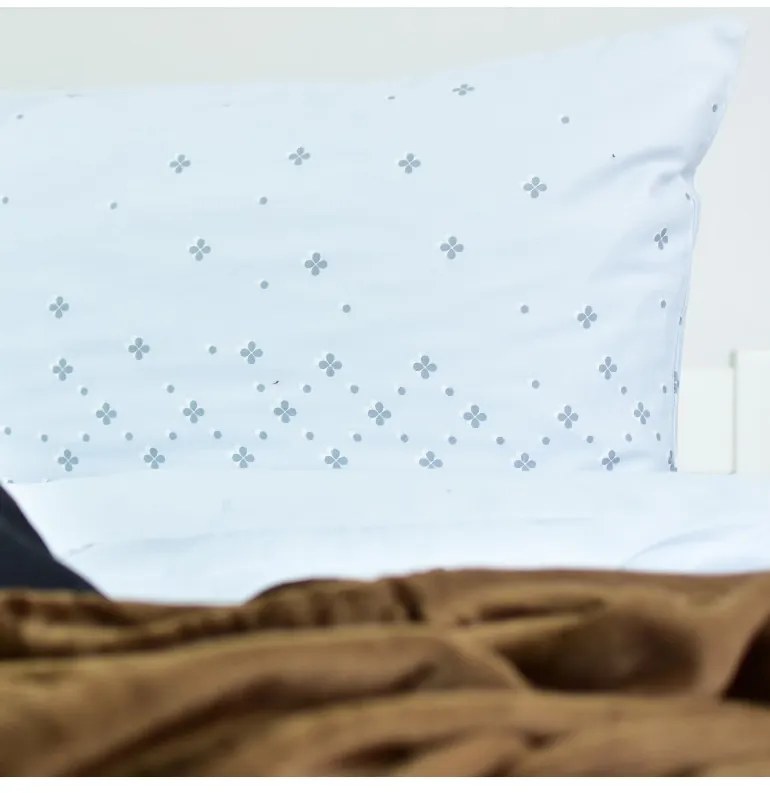 Obliečky Star satén sivo-hnedé EMI, Štandardný set jednolôžko obsahuje 1x 140x200 + 1x 70x90