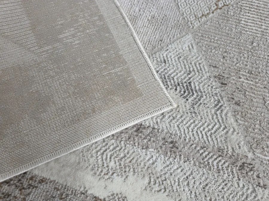 DC Koberec Oman 236 tmavá vizion zlatá Rozmer: 240×330 cm