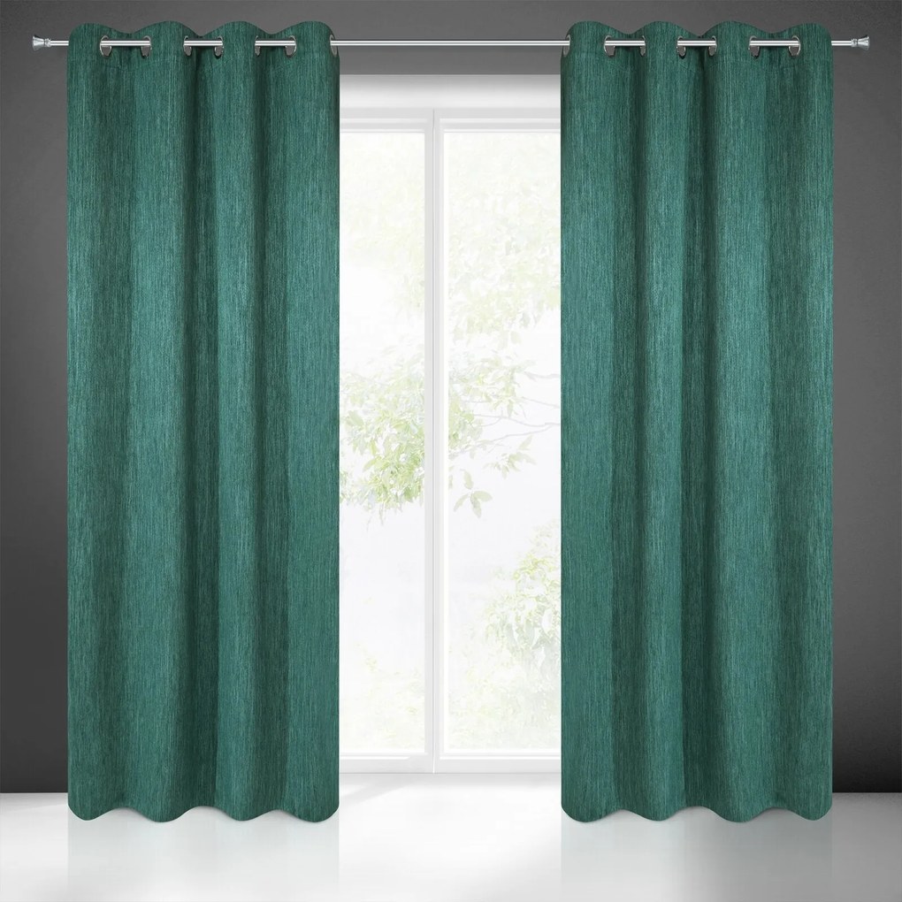 ZATEMŇOVACÍ ZÁVES NA KRÚŽKOCH ROSSIE 135X250 CM ZELENÁ